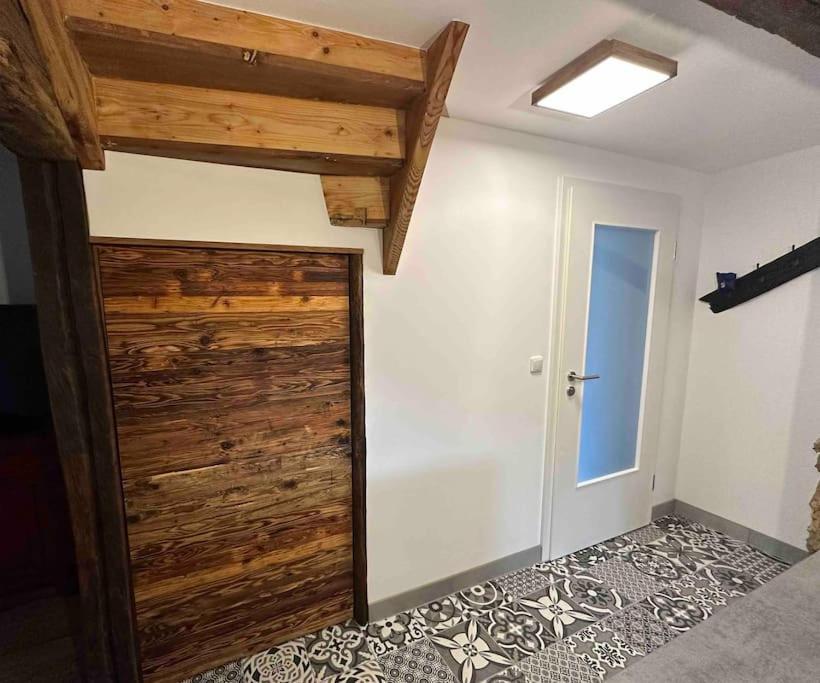 Neue Ferienwohnung Direkt Am Vulkanradweg Ortenberg  Exterior photo